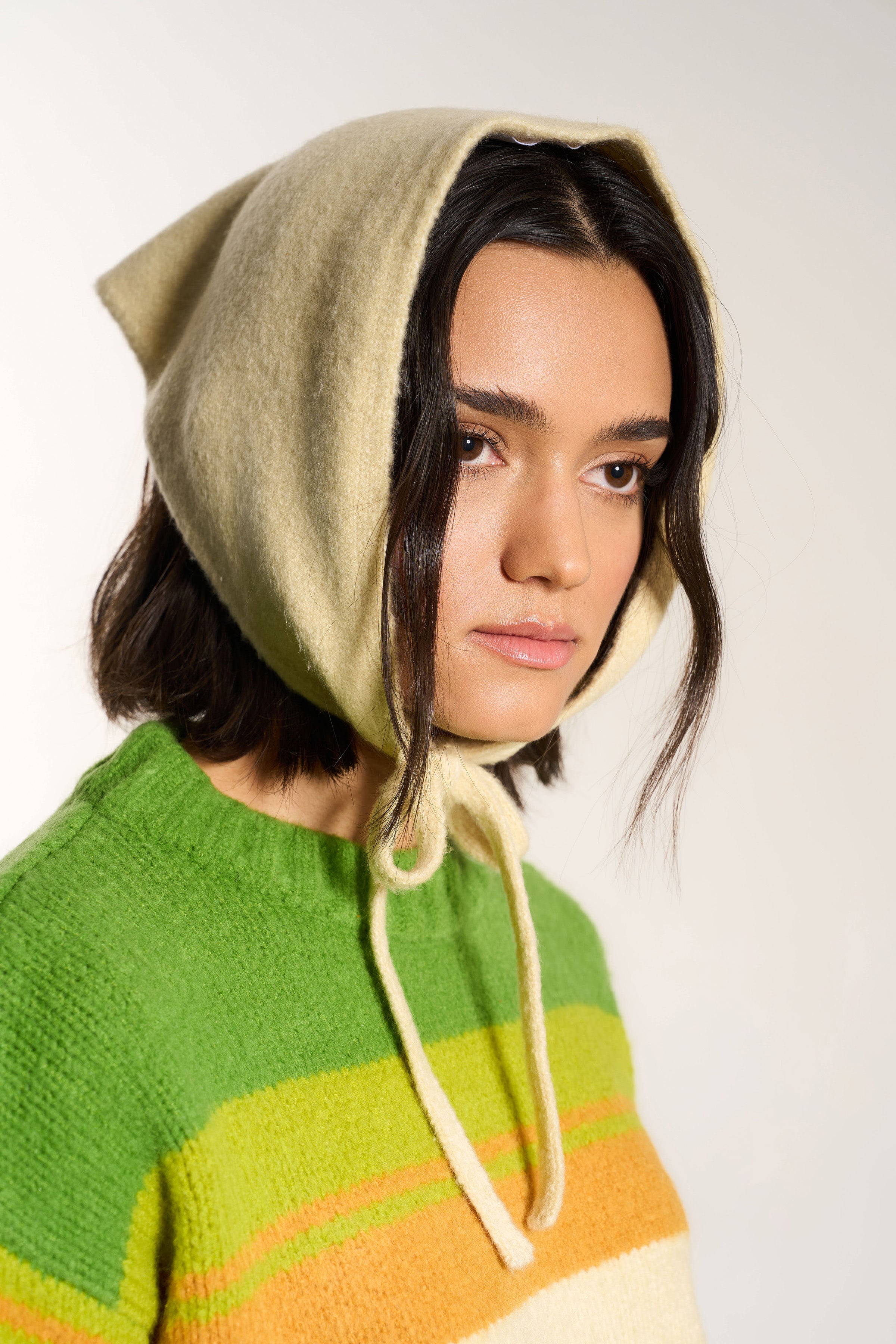 (取寄) ヘッド スカーフ Callahan Hankerchief Head Scarf Swan Handkerchief Headscarf - Swan – Callahan Knitwear