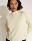 The Mock Neck - Creme
