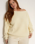 The Off Shoulder - Creme