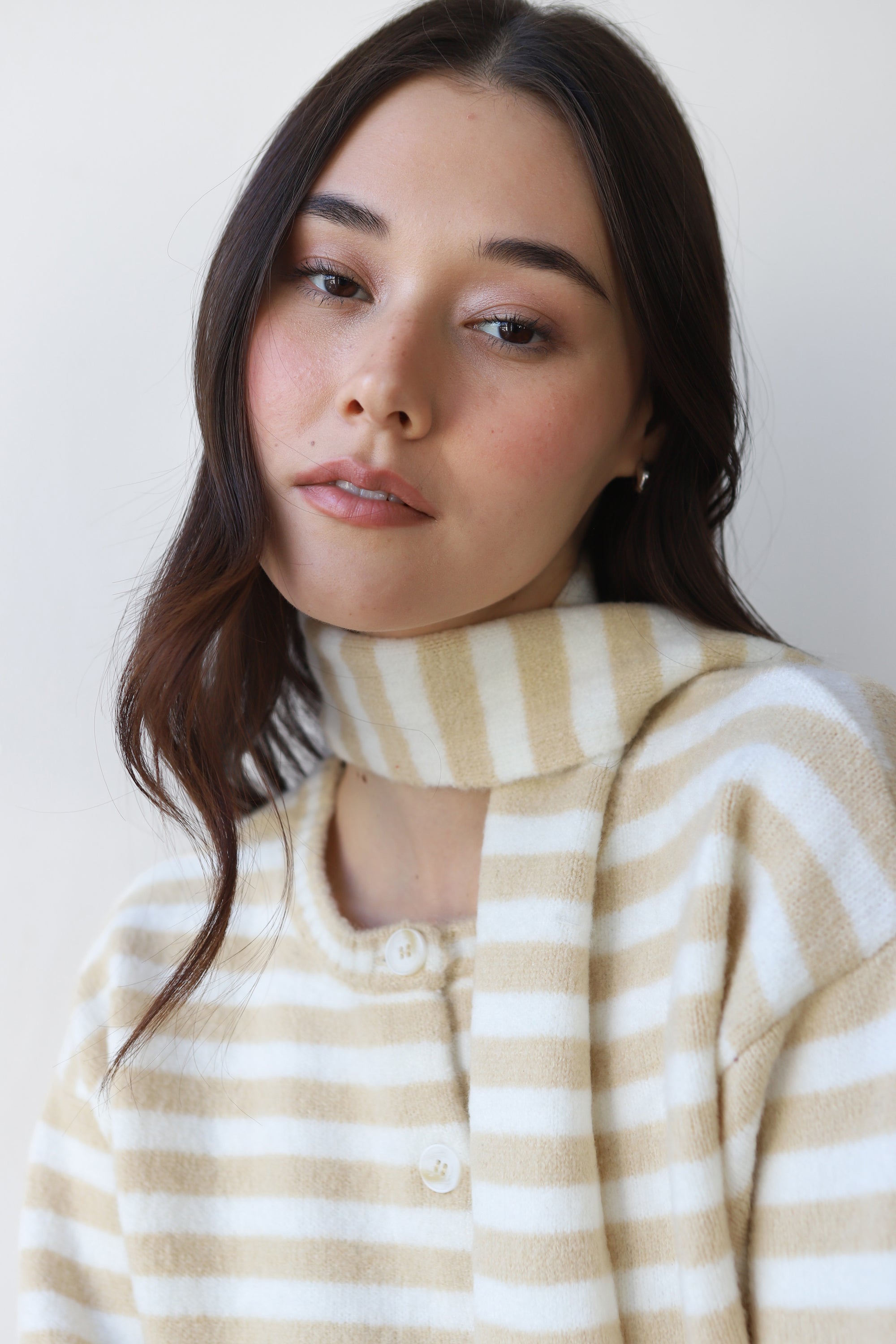 Jane Cardigan &amp; Scarf - White &amp; Creme Stripe