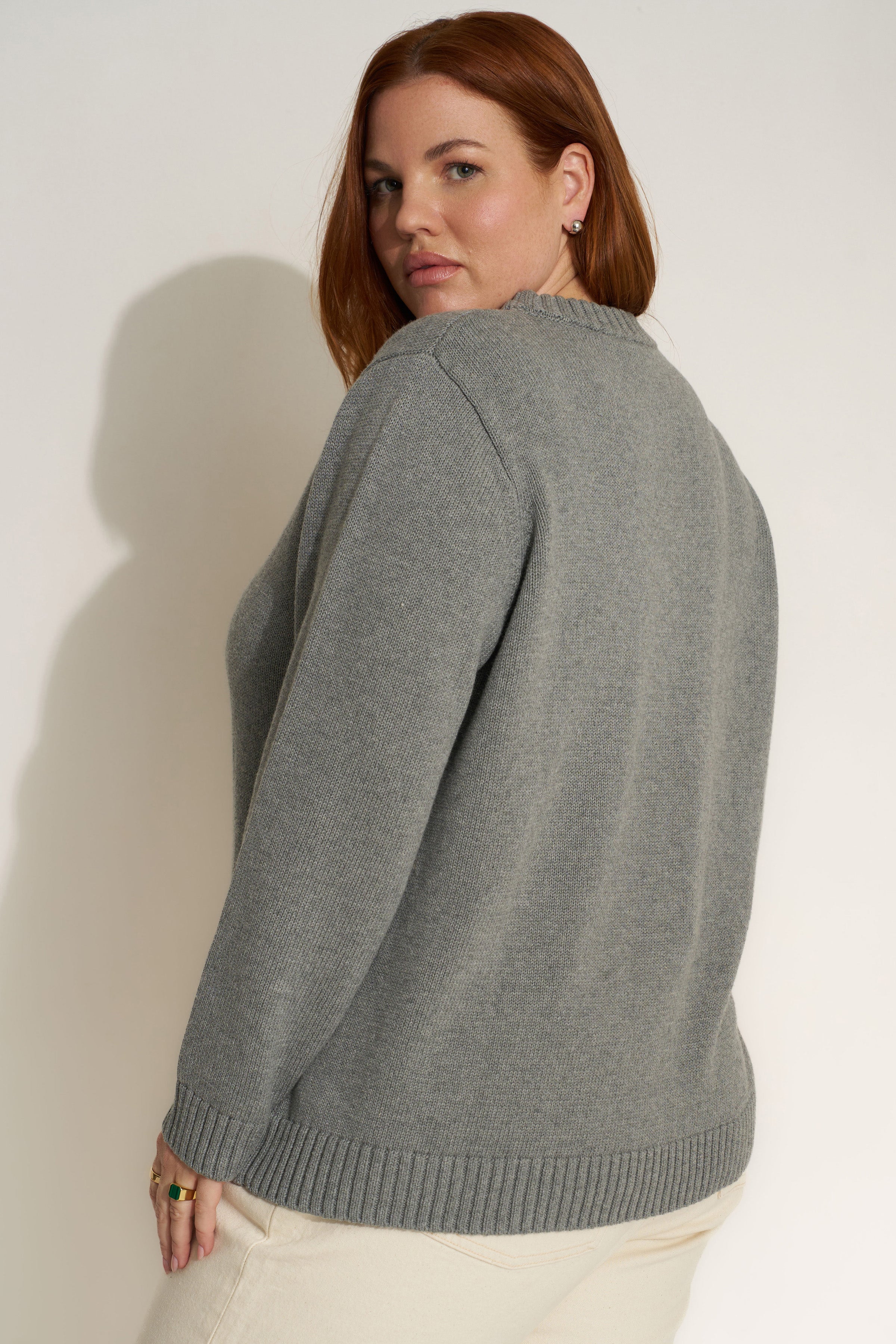 (取寄) レディース ザ クルー セーター - ウィメンズ Callahan women The Crew Sweater - Women's Heather Grey The Jersey Crewneck - Heather Grey – Callahan Knitwear