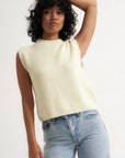 The Muscle Tee - Creme