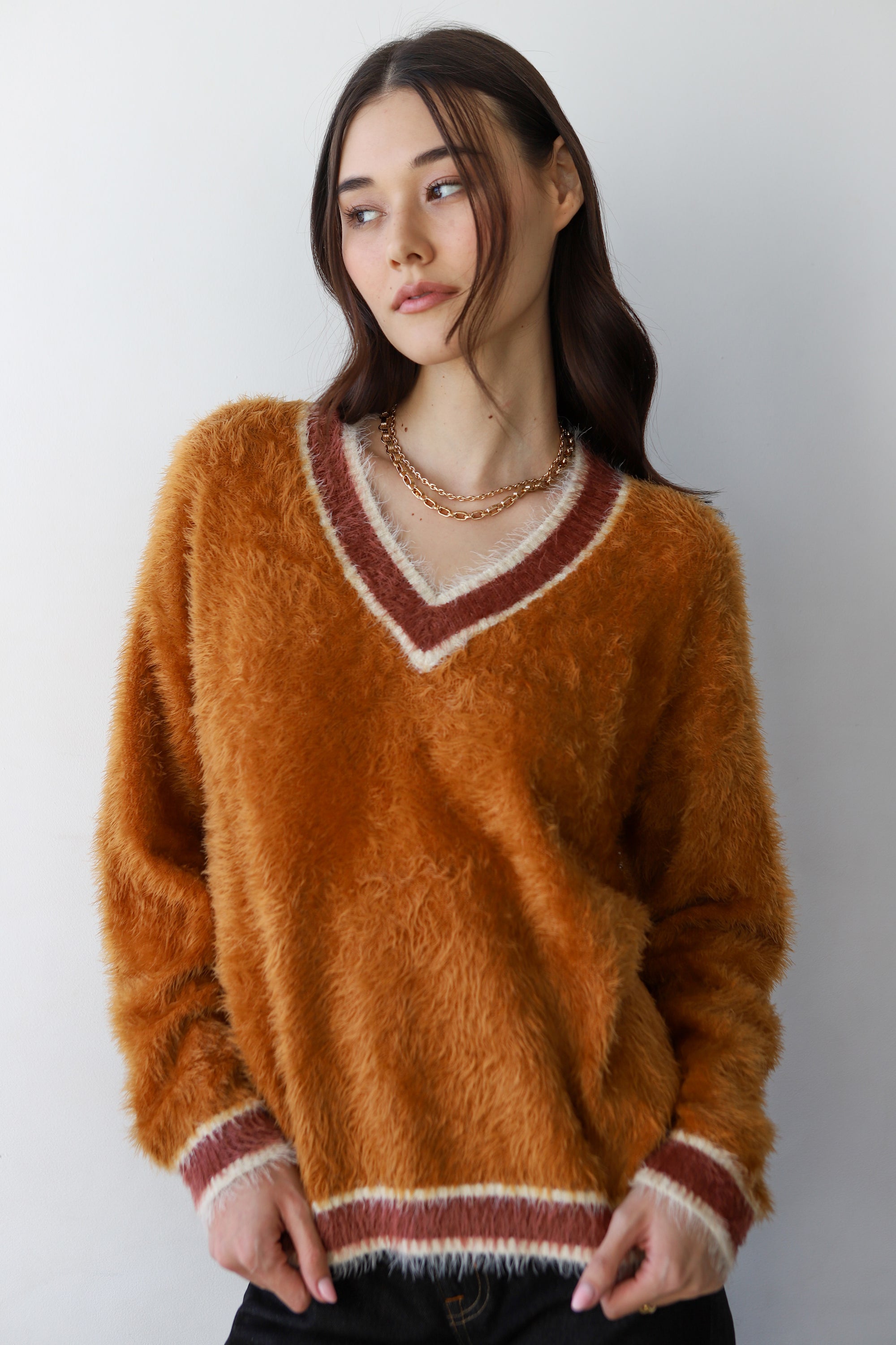 Tina V-Neck Pullover - Bronze